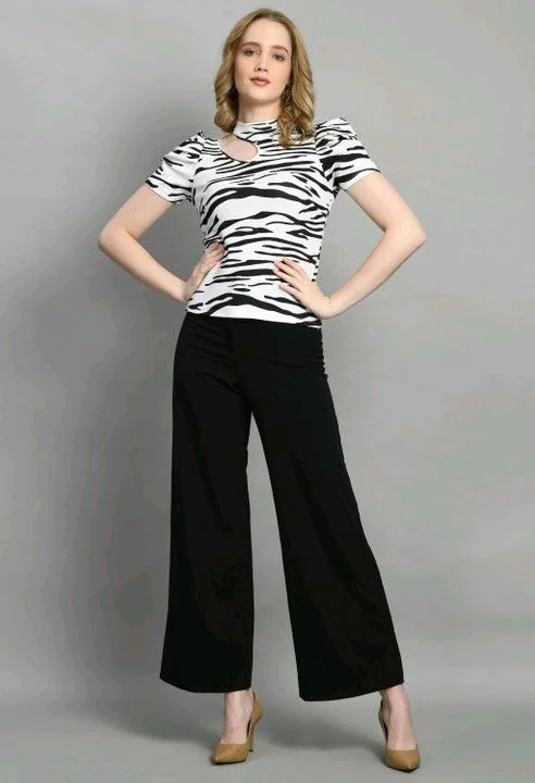 Women's Puff Sleeve Top with Front Cut-Out and Mock Neck
- White, S