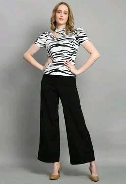 Women's Puff Sleeve Top with Front Cut-Out and Mock Neck
- White, M