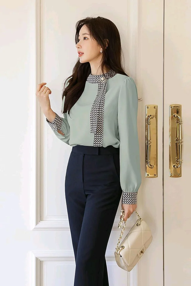 Tops Full Sleeve top for Women.
- pistaii, L