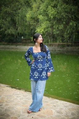 Indigo Trendy Short Kurti
- S, Astronaut