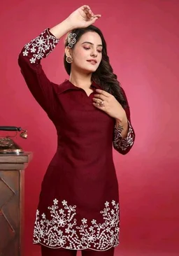 Women's Floral Embroidered Kurta Set with Pants, Maroon, 3/4 Sleeve - XL, Maroon