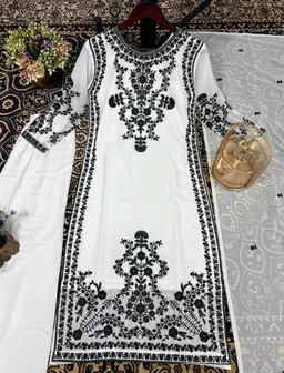 Marvelous White Color Thread Work Salwar Suit - XXL, White