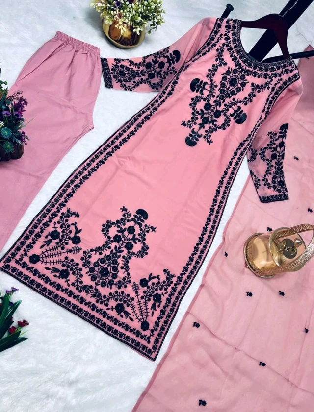 Marvelous White Color Thread Work Salwar Suit - XXL, pink Daisy