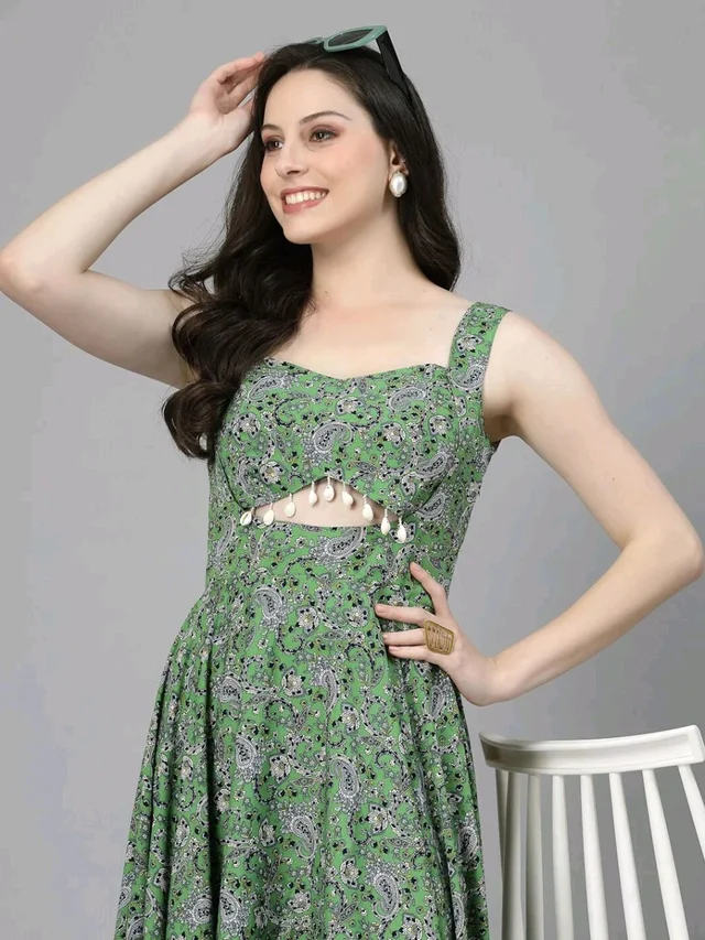 Women Ethnic Motifs Printed Cut-Outs Crepe Fit & Flare Dress - M, Green