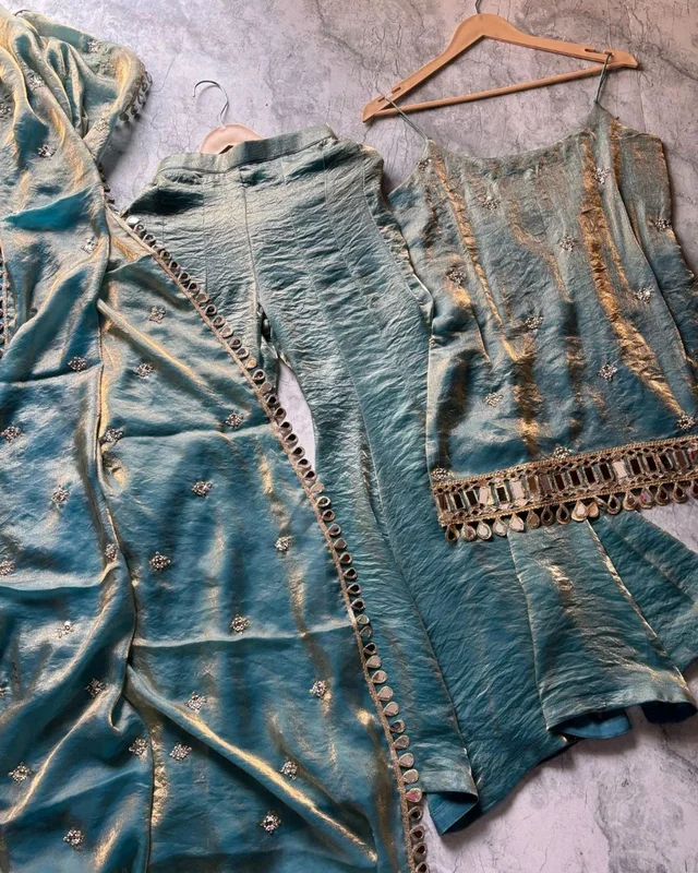 Ready To Wear Fendy Silk Embroidered Mirror Work Top with Sharara Plazzo and Dupatta
- XL, Pelorous
