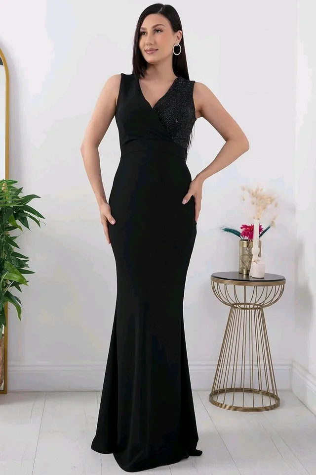 Elegant Evening Gown, V-Neck Sequin Bodice, Floor Length Black Mermaid Dress - L, Black