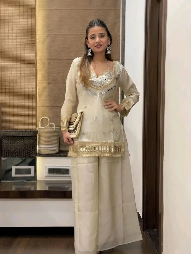 LookMark Women's Chinon Printed Kurta Set | Kurti with Pants | Ethnic Traditional Outfit - S, Bronco