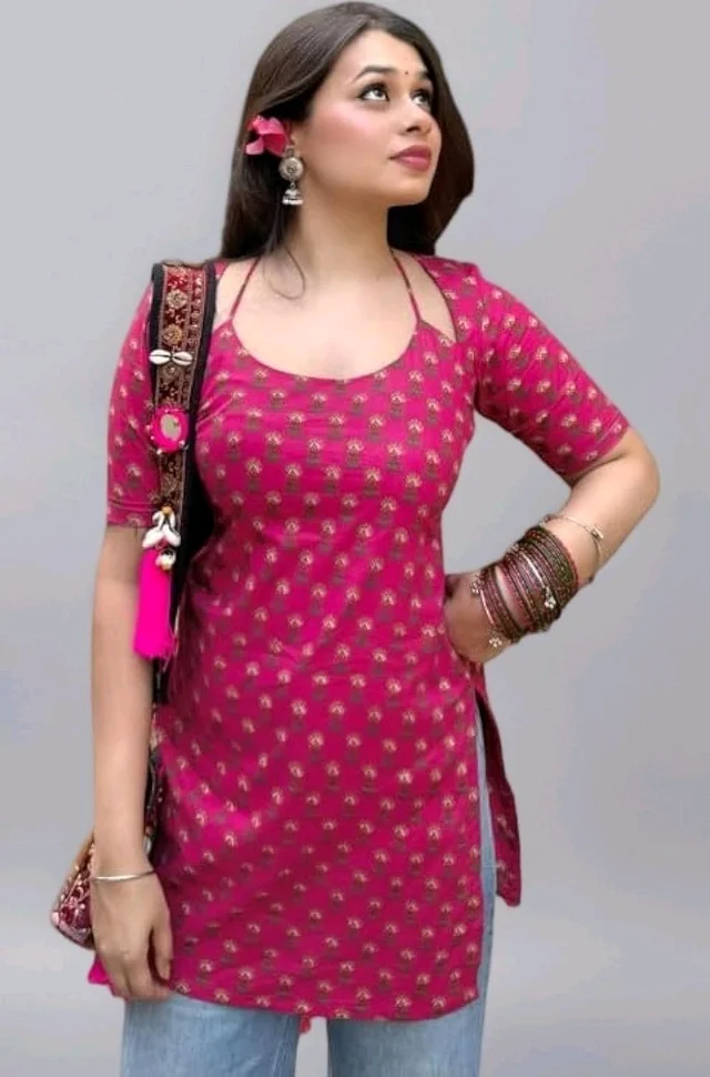 Women Beautiful Printed Corset Straight Short Kurti - S, Maroon Flush