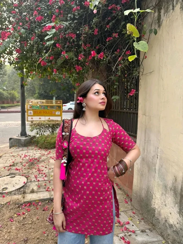 Women Beautiful Printed Corset Straight Short Kurti - XXL, Maroon Flush