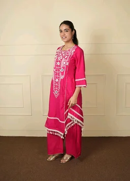 Black Elegant Reyon Cotton Top & Plazo Set with Real Mirror Work and Fancy Lace Latkan
- XL, Pink