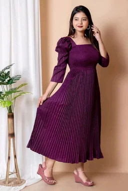 Women's Pleated Maxi Dress for Special Occasions, Square Neck, Puff Sleeves, Midi Length - L, Plum