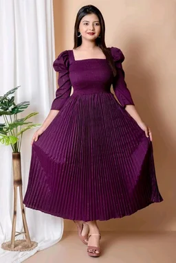 Women's Pleated Maxi Dress for Special Occasions, Square Neck, Puff Sleeves, Midi Length - L, Plum