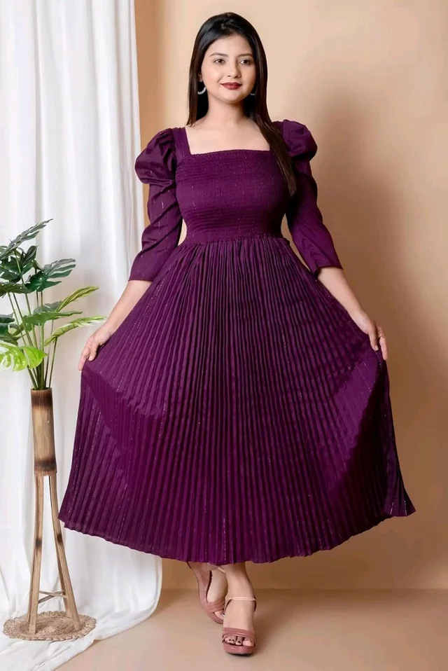 Women's Pleated Maxi Dress for Special Occasions, Square Neck, Puff Sleeves, Midi Length - L, Plum