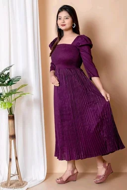 Women's Pleated Maxi Dress for Special Occasions, Square Neck, Puff Sleeves, Midi Length - XL, Plum