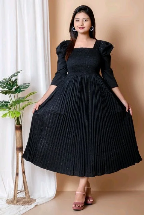 Women's Pleated Maxi Dress for Special Occasions, Square Neck, Puff Sleeves, Midi Length - XL, Black