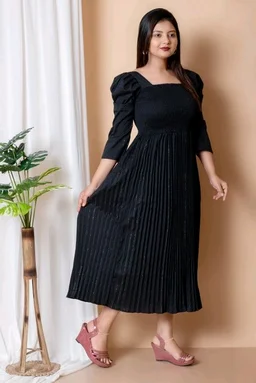 Women's Pleated Maxi Dress for Special Occasions, Square Neck, Puff Sleeves, Midi Length - XL, Black