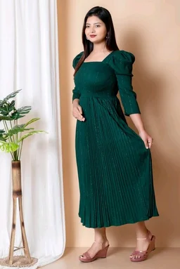 Women's Pleated Maxi Dress for Special Occasions, Square Neck, Puff Sleeves, Midi Length - XXL, Green