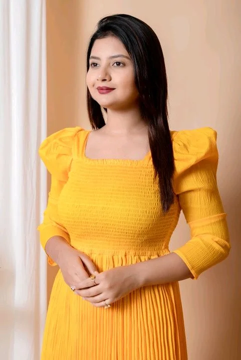 Women's Pleated Maxi Dress for Special Occasions, Square Neck, Puff Sleeves, Midi Length - XXL, Yellow Orange