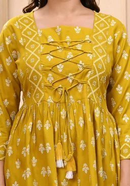 Casual Regular Sleeves Printed Women Red Top - L, Fuel Yellow