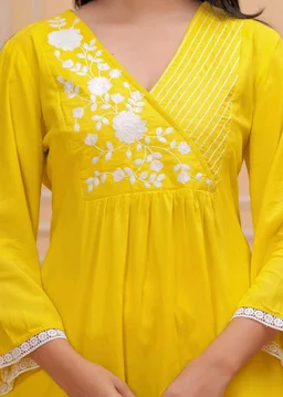 Women & Girls Ethnic Embroidered Regular Fit V-Neck 3/4 Sleeves, Lace Accents, Stylish Top for Office, Party, Daily, Casual, Formal Wear Top
- XL, Mango Yellow