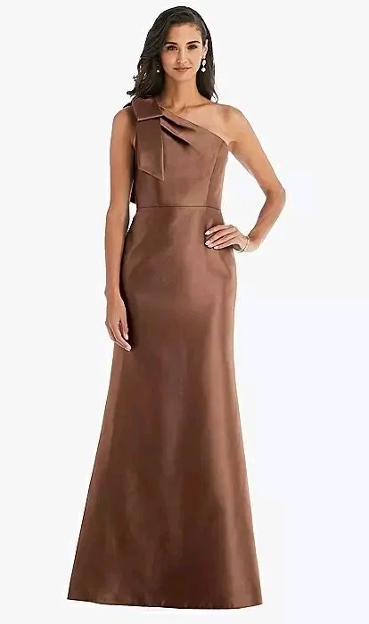 Bow One-Shoulder Satin Trumpet Gown in Cognac - S, Brown