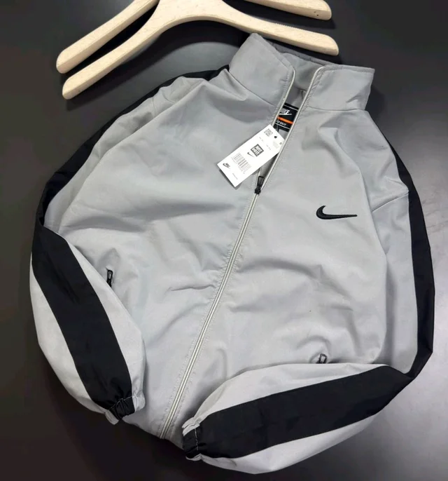 Men's Stylish Winter Jacket - L