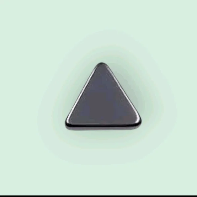 Triangle Shape Steel Magnet 5 mm (Aprox 1.5 CM)