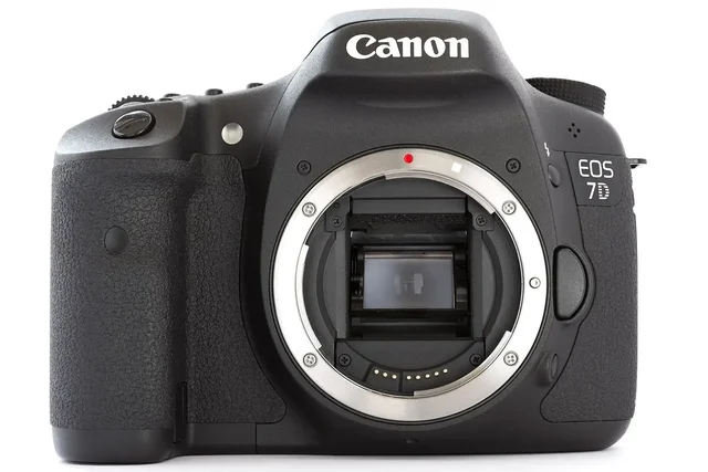 CANON 7D BODY
