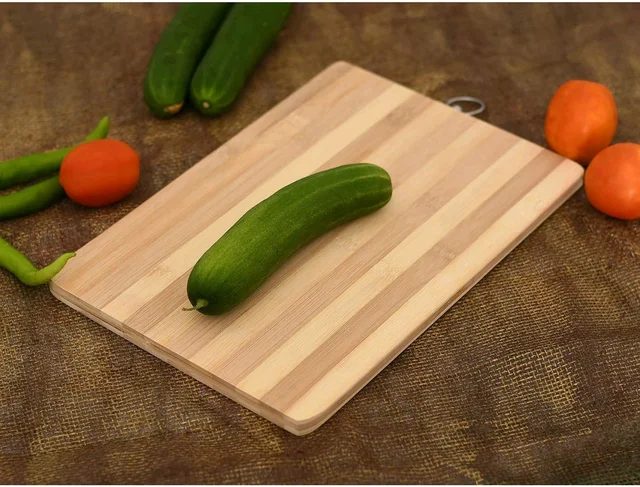 VedaQ Wooden Chopping Board 28x18 Cms