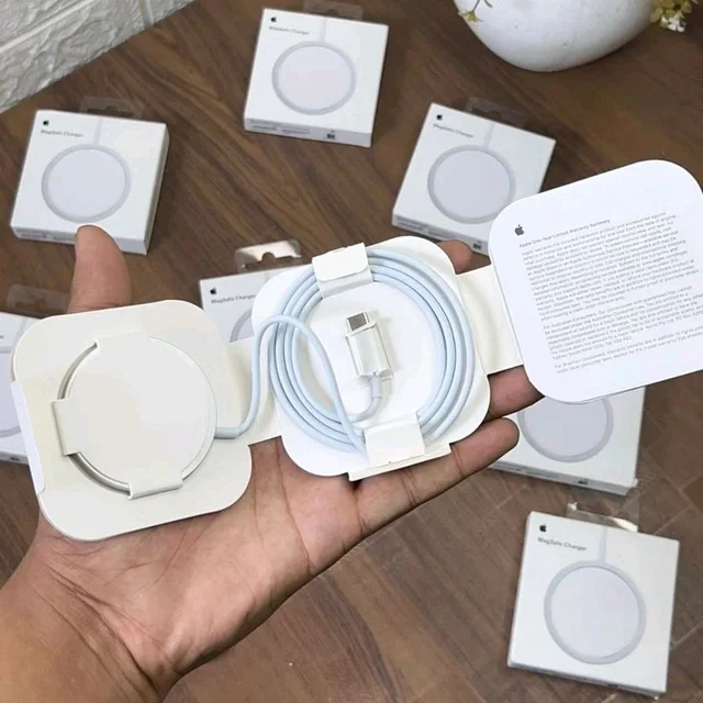 Magsafe Wireless Charger For iPhones, The Perfectly Aligned Magnets Attach To Your Airpods Or Iphone