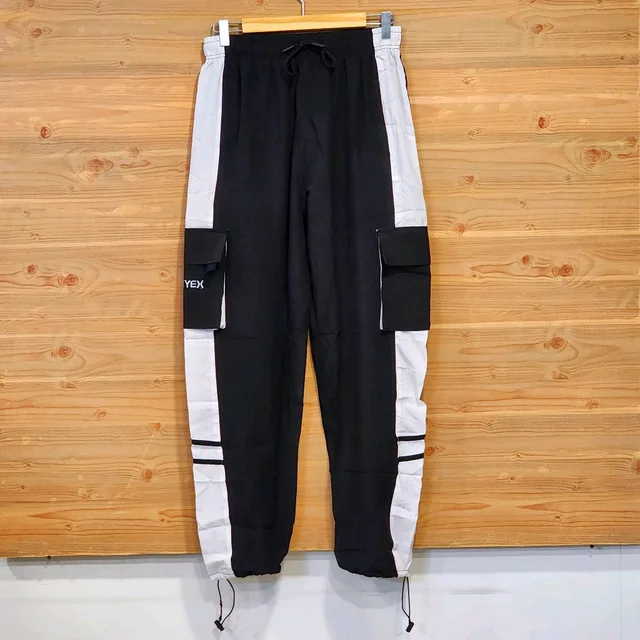 Skiyex Trending cargo pants are a versatile and practical choice for casual wear. - Xll