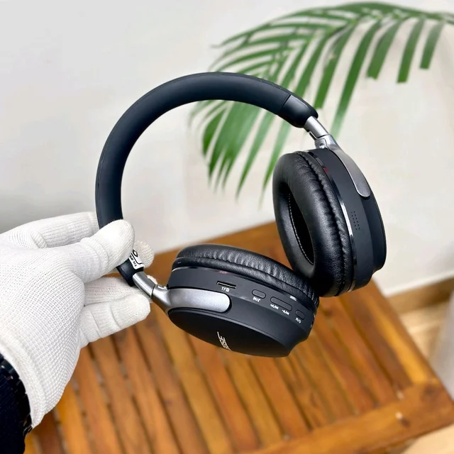 Quietcomfort Ort Ultra High Quality Headphone With Original Box Packaging, Carry Pouch Bag, High End 1:1 Imported Quality - Black