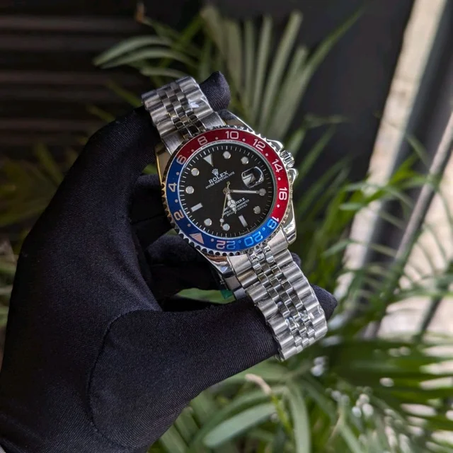 Analog Day Date High Quality Quartz Movement Collection With High Quality Strap Best finishing Body & Case - SRH1