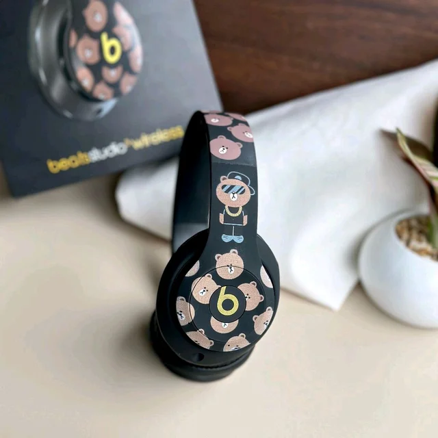 New Limited Edition High Quality Bluetooth Wireless Headphones With 5-6 Hours Playback Time - Black