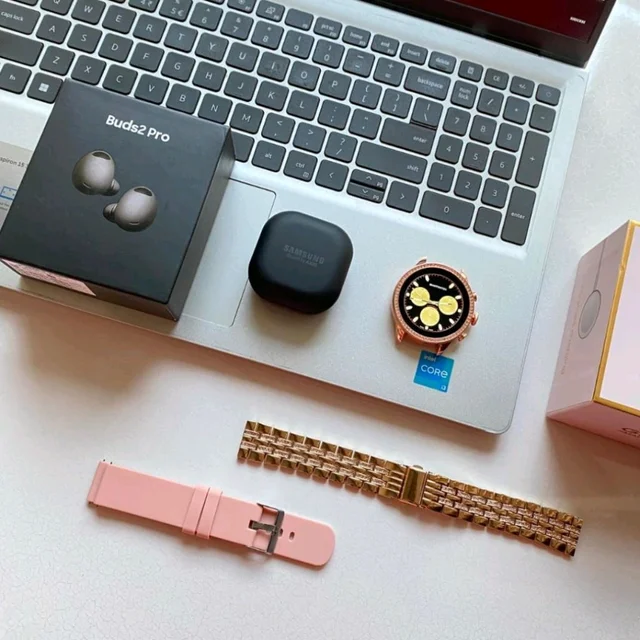 Most Awaited Budget Combo | Gen 9 Smartwatch With Buds 2 Pro | Best Quality Products