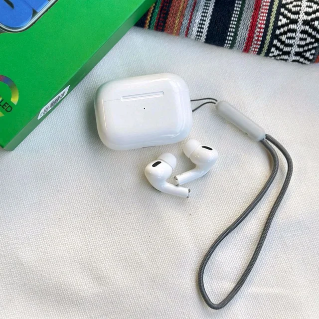 Most Awaited Gift Box Box | Series 8 Ultra 45 MM With 2 Straps And Wireless Earbud - SRB3