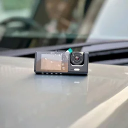 BLACK BOX HD 1080P Traffic Recorder – Dual Camera Dash Cam with Night Vision & Loop Recording