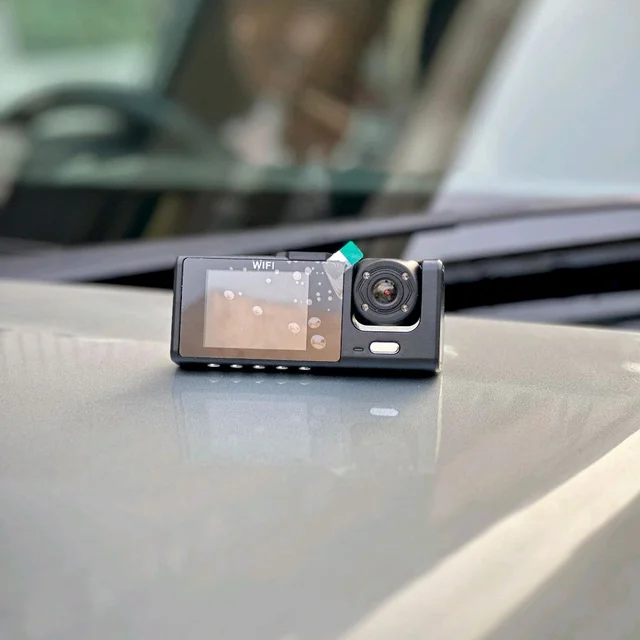 BLACK BOX HD 1080P Traffic Recorder – Dual Camera Dash Cam with Night Vision & Loop Recording