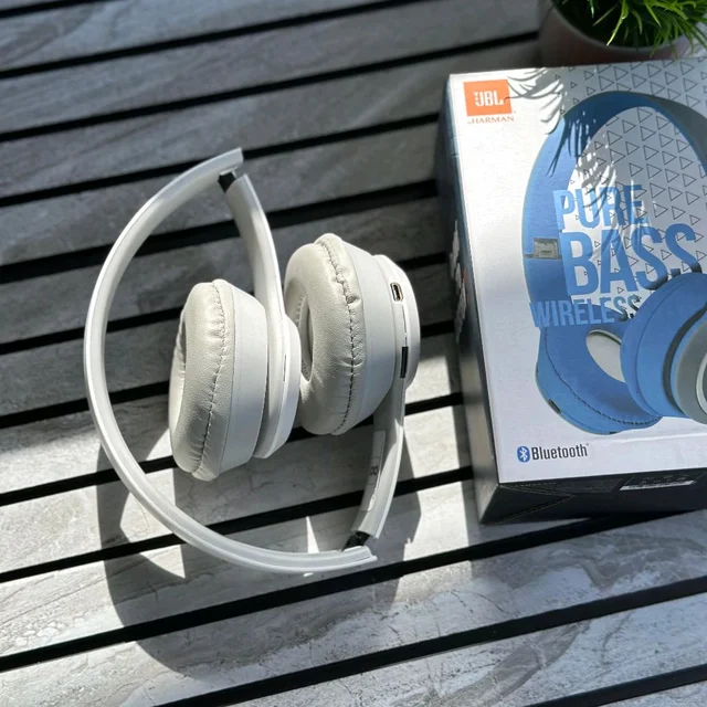 Wireless Earphone Headphones With Microphone Lightweight, For Music Lovers & Professionals - Suitable for Travel, Office & Home, 5-6 Hours Playback Time, High Quality Model - Gray