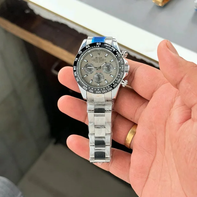 Most Demanded Analog High Quality Watch With High Quality Strap Best finishing Body & Case - SRB3