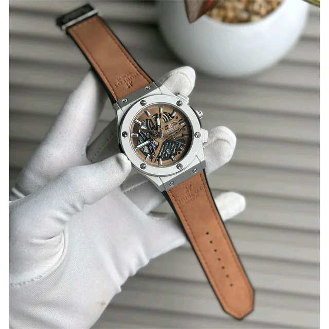 Most Demanded Analog High Quality Watch With High Quality Strap Best finishing Body & Case - STV4
