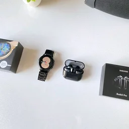 Most Awaited Budget Combo | Active 2 Amoled Display Smartwatch And Buds 3 Pro Best Quality Earphone
- Black