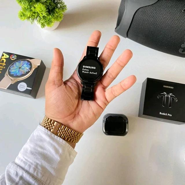 Most Awaited Budget Combo | Active 2 Amoled Display Smartwatch And Buds 3 Pro Best Quality Earphone
- Black