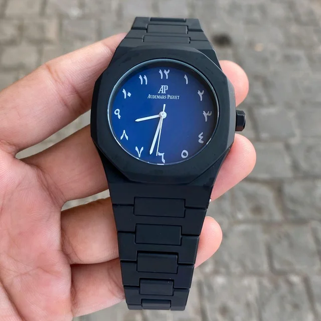 Analog Its Steel Case, Octagonal Bezel, “tapisserie” Dial And Integrated Bracelet. - Blue