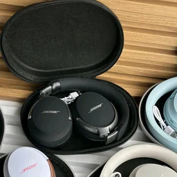 New Wireless Headphones – BT Earphone, Over Ear Headphones With Built-in Mic - Upto 8 Hours Playtime, Heavy Sound And Bass Quality, Perfect For Everyday Use - Black