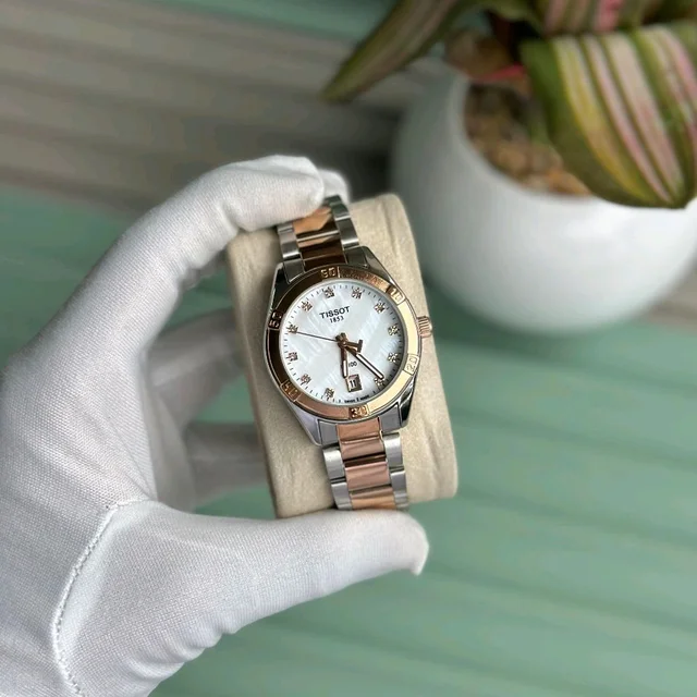 Most Demanded Analog Quartz Movement Collection With High Quality Strap Best finishing Body & Case - Dual-Tone