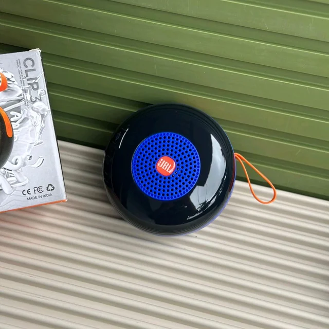 Clip 3 Portable Bluetooth Speaker Dynamic Thunder Sound 1200MAH Battery RGB 5 W Bluetooth Speaker Multicolor, Stereo Channel - Blue