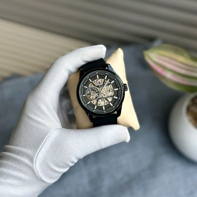 Analog Automatic Top Quality Collection With High Quality Strap Best Finishing Body & Case - Silver