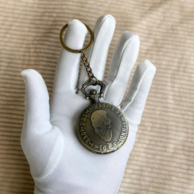 Vintage Pocket Watch Keychain | Retro Design | Quartz Movement | Gift Choice - Skull Rune