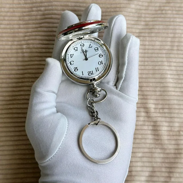 Vintage Pocket Watch Keychain | Retro Design | Quartz Movement | Gift Choice - Skull Rune